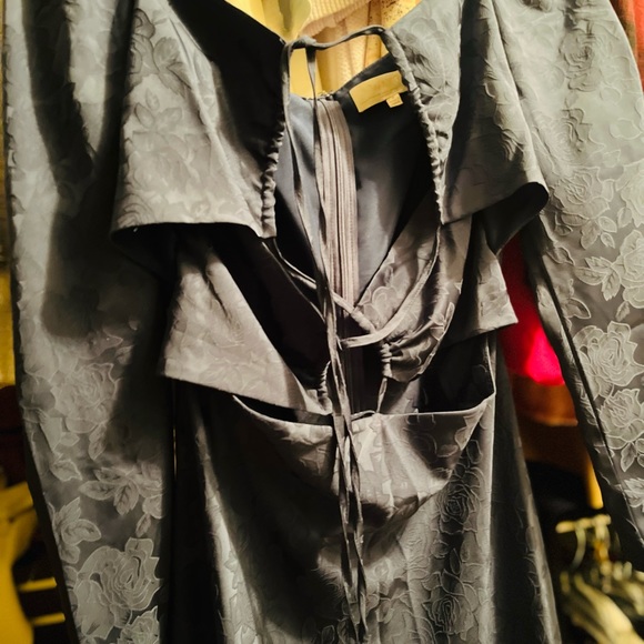 Where are you from WAYF blue Halter Cut Out Midi Dress - Picture 11 of 11